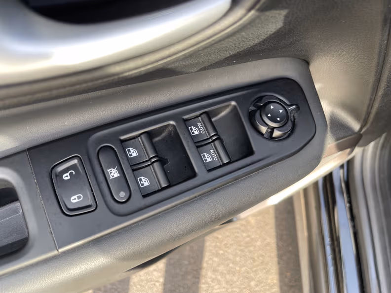 Jeep Renegade - 36