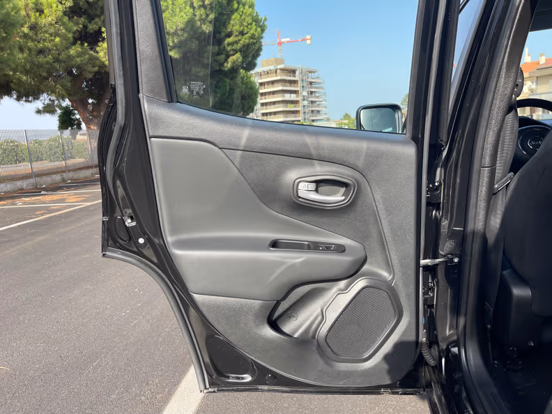 Jeep Renegade - 9