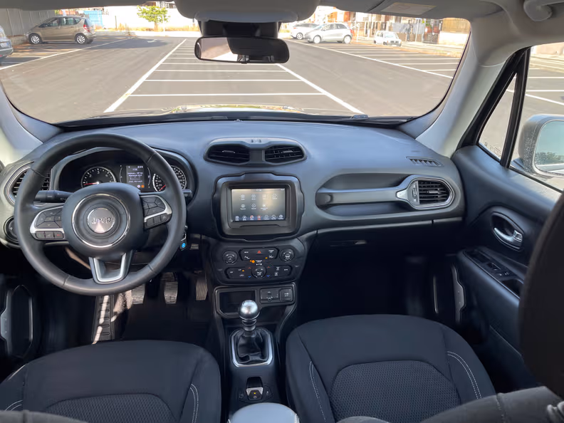 Jeep Renegade - 11