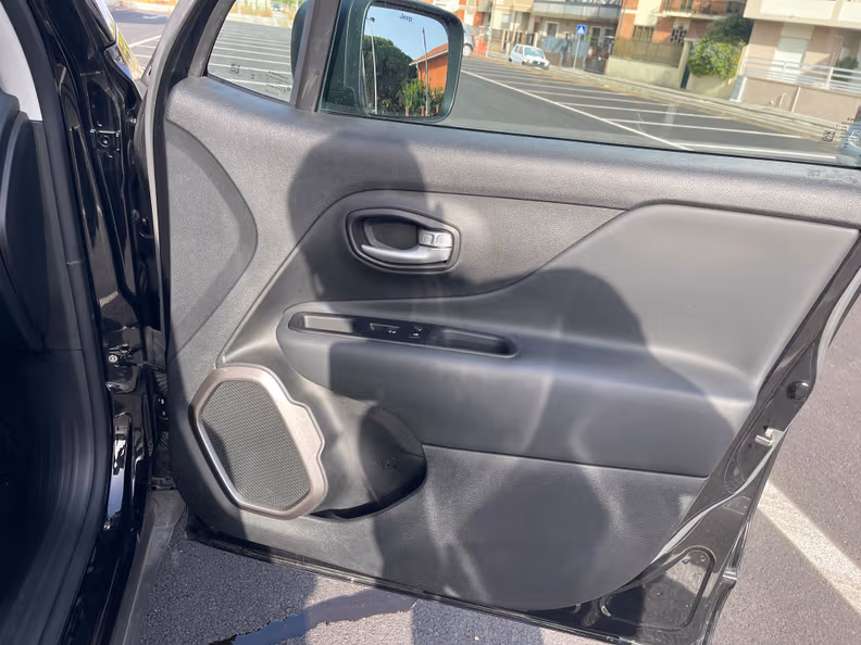 Jeep Renegade - 29