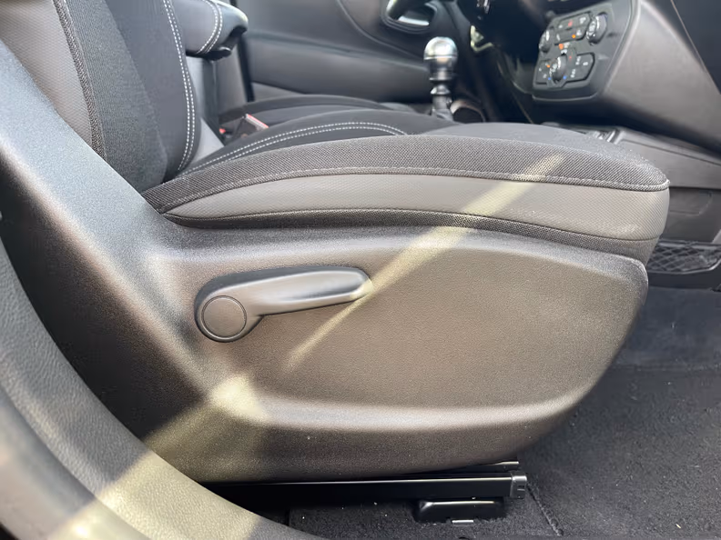 Jeep Renegade - 31