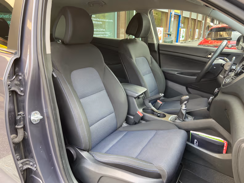 Hyundai Tucson - 30
