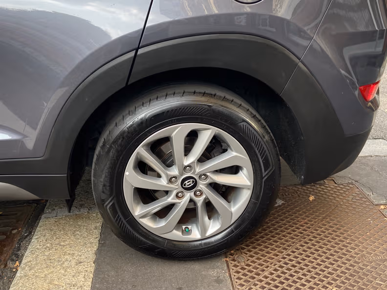 Hyundai Tucson - 16