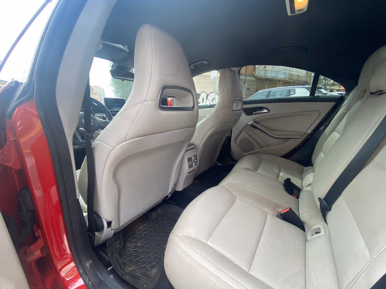 Mercedes-Benz CLA - 33