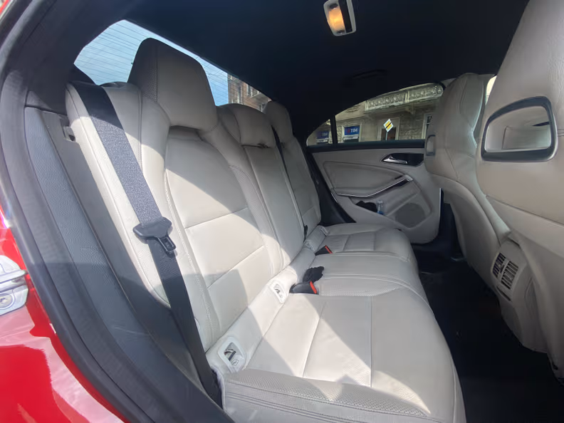 Mercedes-Benz CLA - 30