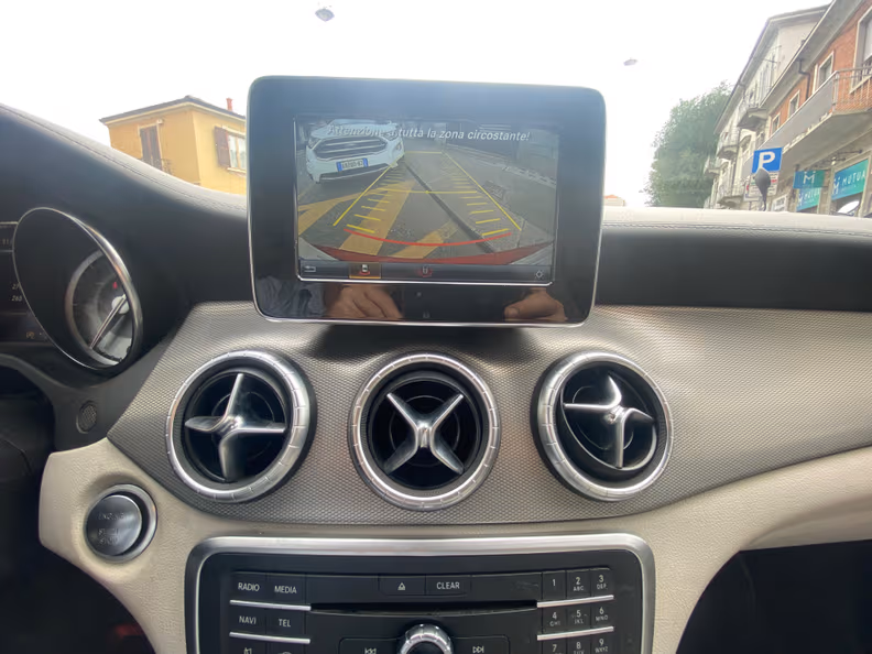 Mercedes-Benz CLA - 16