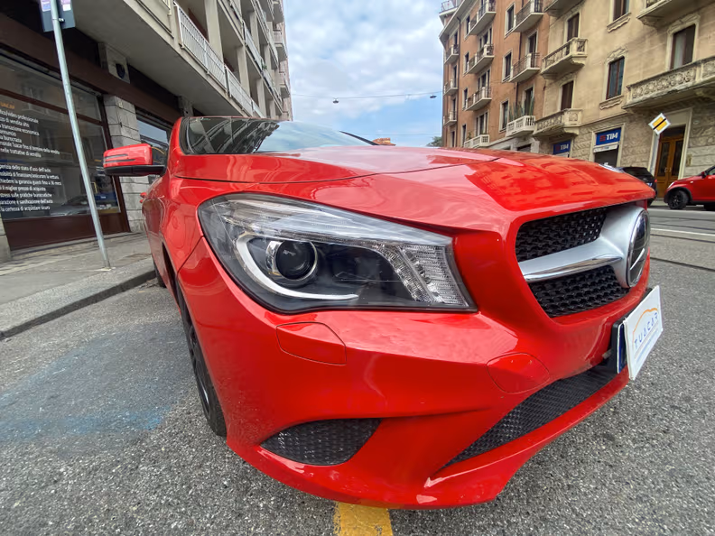Mercedes-Benz CLA - 12