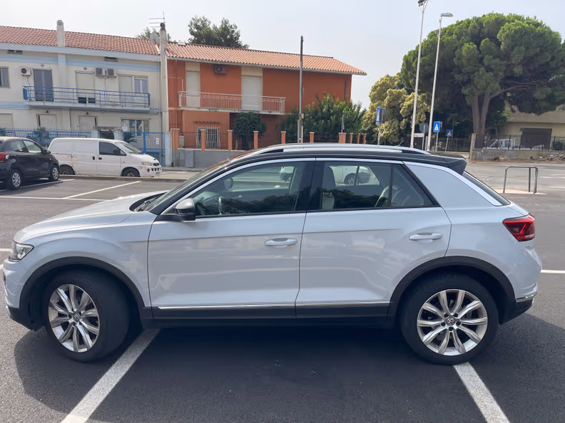 Volkswagen T-Roc - 47