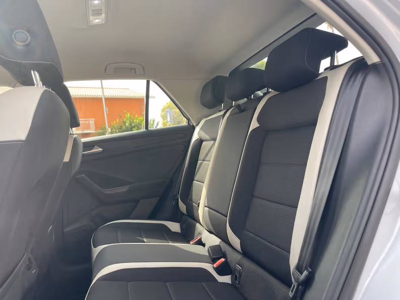 Volkswagen T-Roc - 27