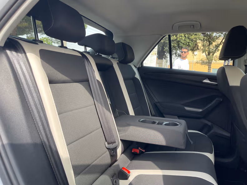 Volkswagen T-Roc - 36