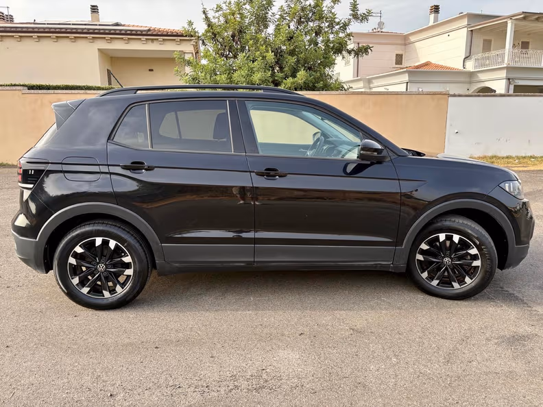 Volkswagen T-Cross - 17