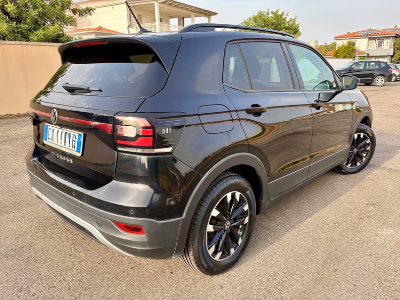 Volkswagen T-Cross - 4
