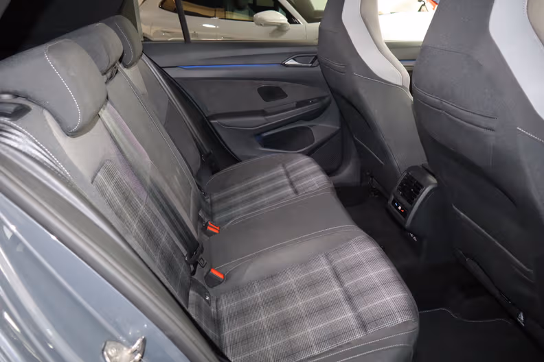 Volkswagen Golf - 17