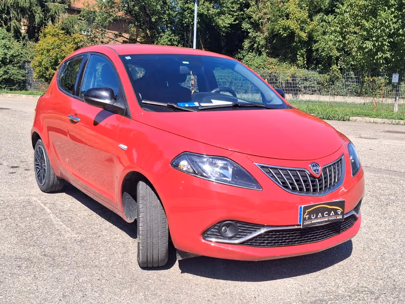 Lancia Ypsilon - 3