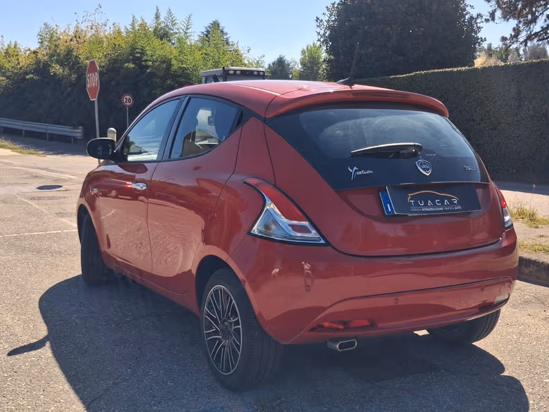 Lancia Ypsilon - 6