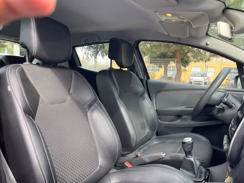 Renault Clio - 35