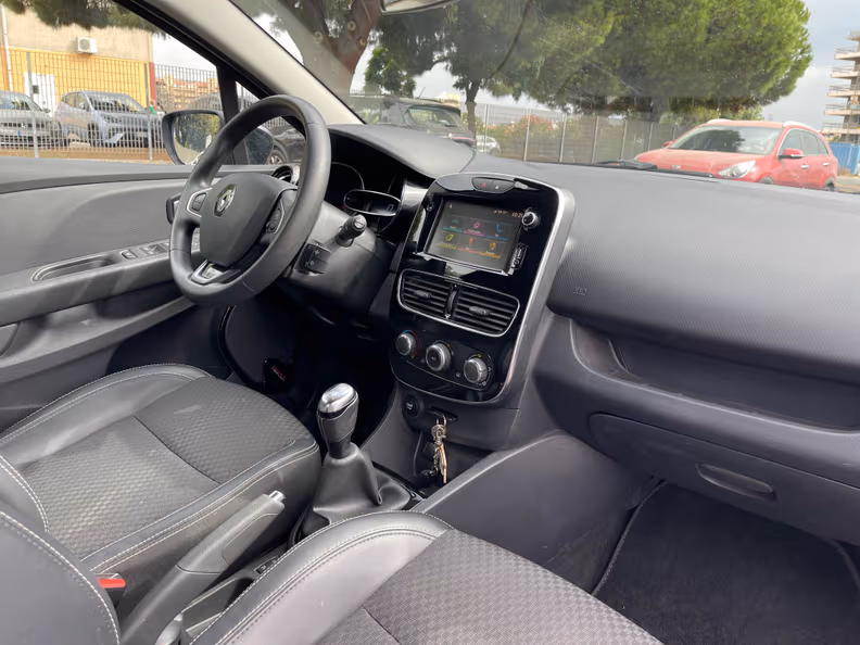 Renault Clio - 34