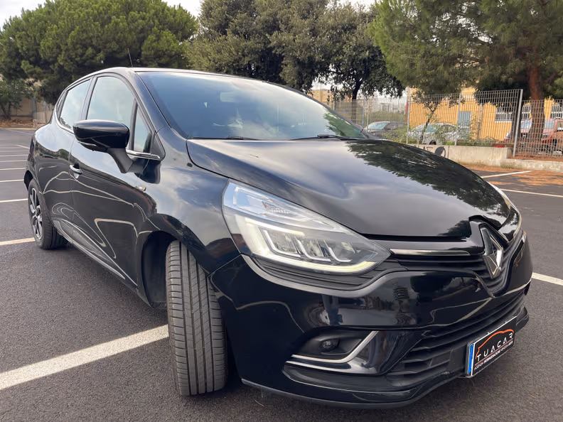 Renault Clio - 2