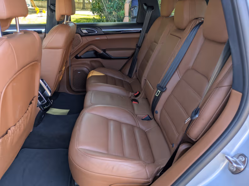 Porsche Cayenne - 22