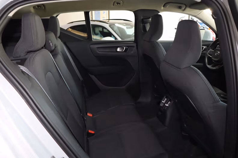 Volvo XC40 - 16