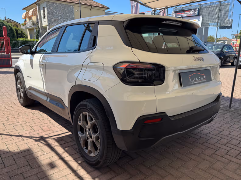 Jeep Avenger - 4