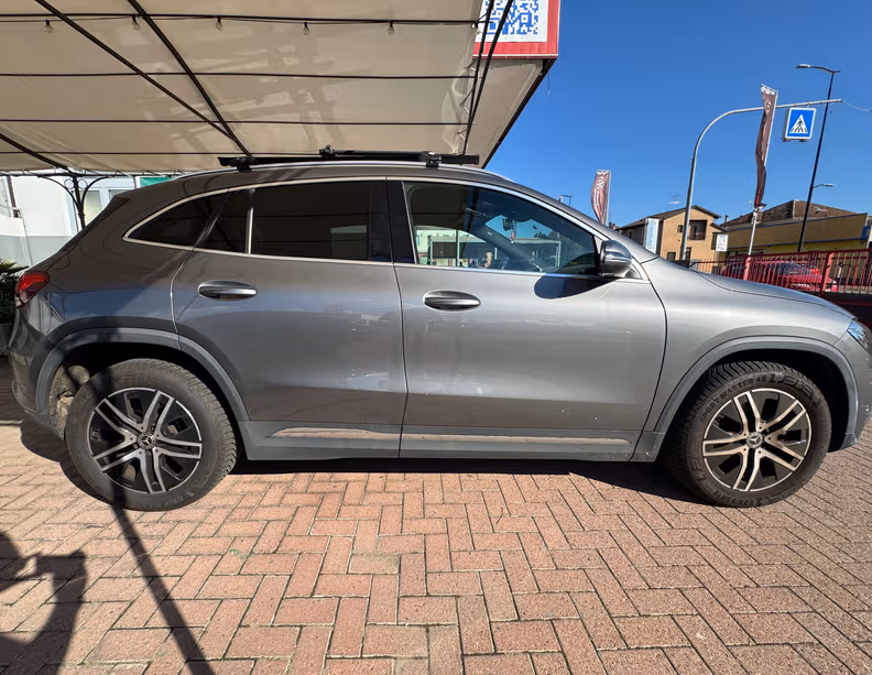 Mercedes-Benz GLA - 17